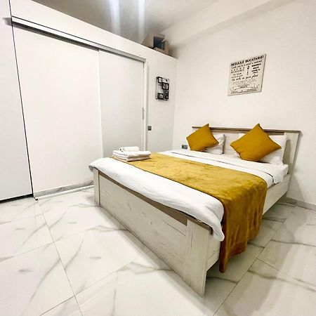 Appartement White 2 à Bucarest Extérieur photo